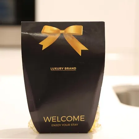 Piso Exclusivo Frente Al Casco Viejo Con Parking Gratis Apartman