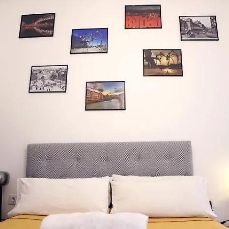 Piso Exclusivo Frente Al Casco Viejo Con Parking Gratis Appartamento *