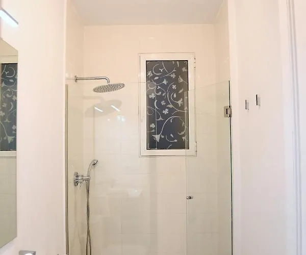 Piso Exclusivo Frente Al Casco Viejo Con Parking Gratis Bilbao